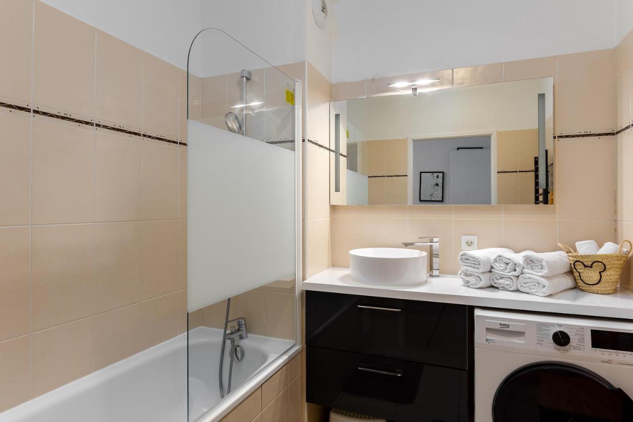 Apartment 2 Bedroomed Near Disneyland Paris With Garden Parking At سيري المظهر الخارجي الصورة